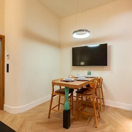 Alvarado 5 Apartment *